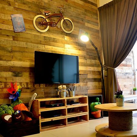 The Woodz Homestay Танах-Рата Экстерьер фото
